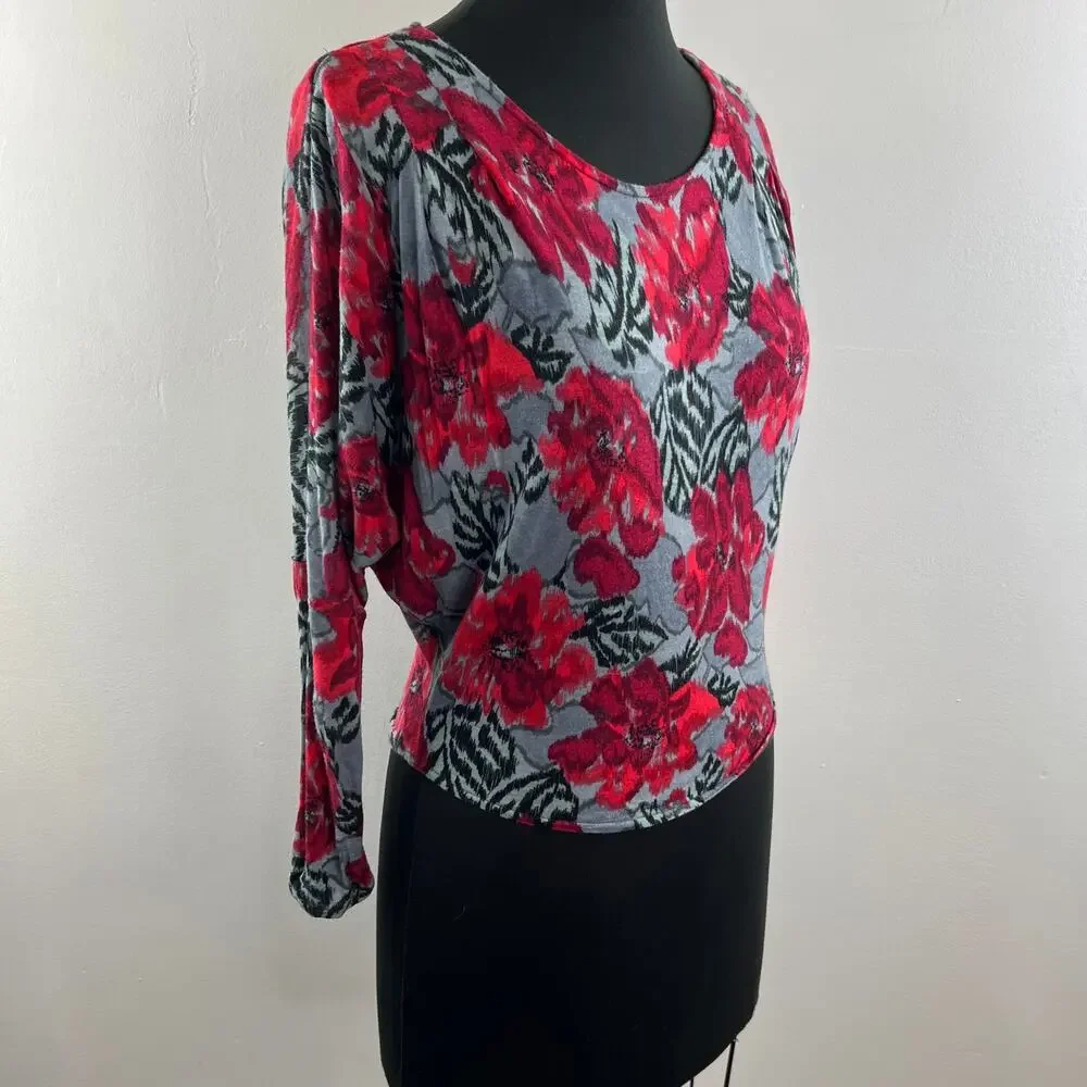 FREE PEOPLE Red Gray Floral Print Long Sleeve Round Neck Pullover Knit Top Sz S
